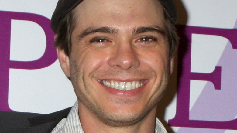 Matthew Lawrence smiling