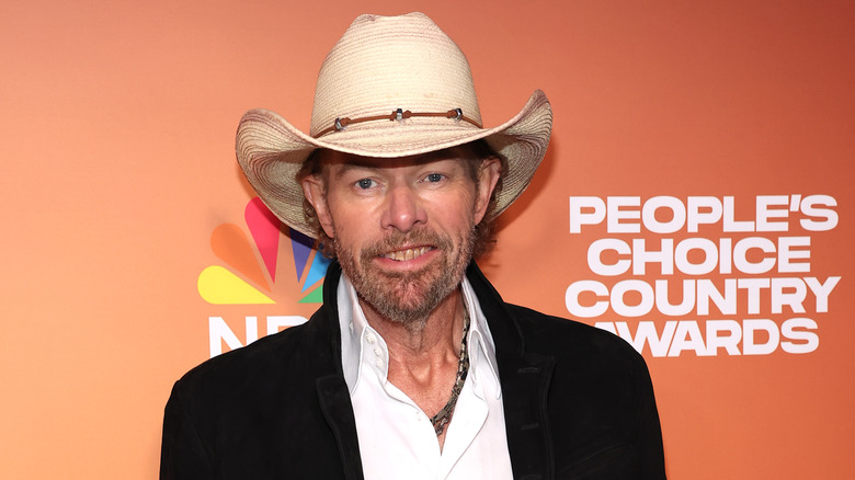 Toby Keith wearing a cowboy hat