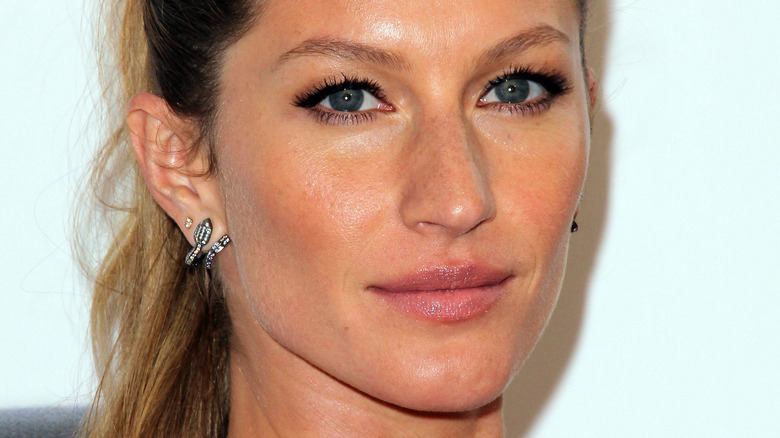 gisele bundchen close up