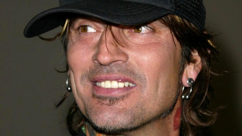 tommy lee smiling