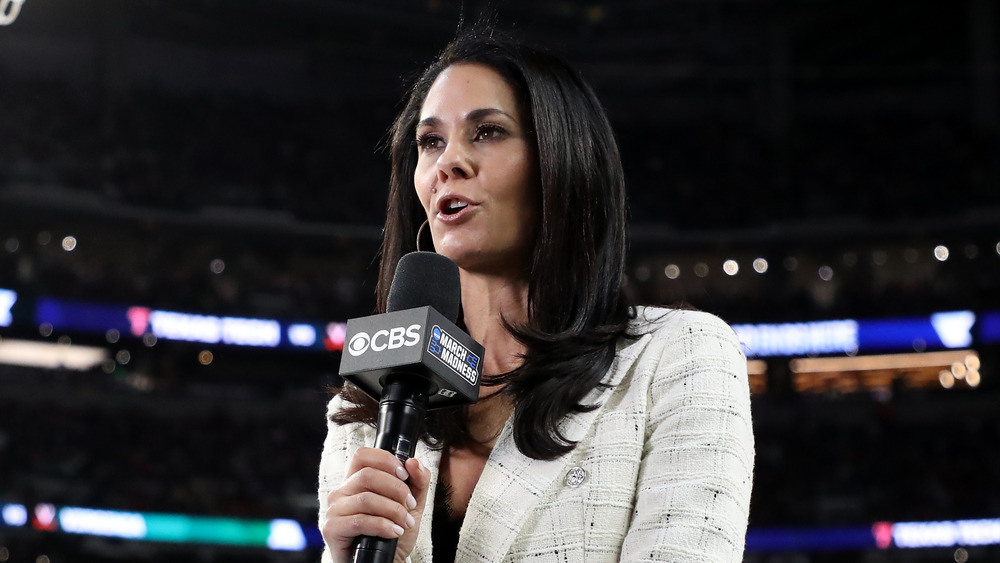 Tracy Wolfson reporting at a basketball game