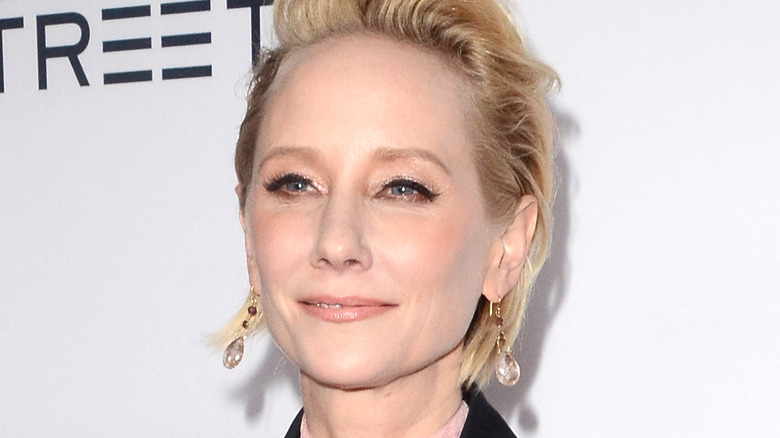 Anne Heche posing 