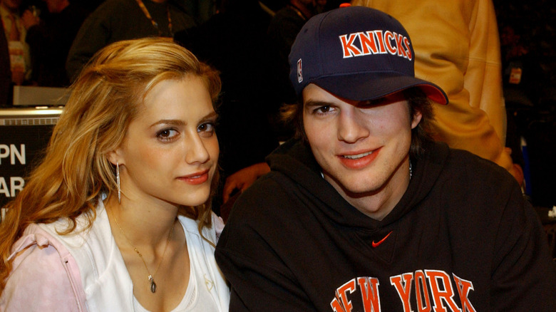Brittany Murphy and Ashton Kutcher smiling