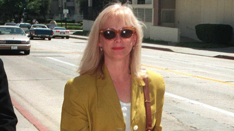 Sondra Locke appears in court in 1996