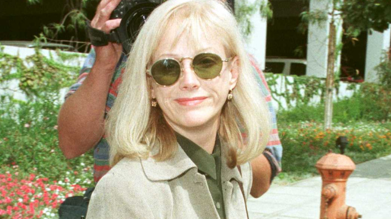 Sondra Locke at a Burbank court in 1996
