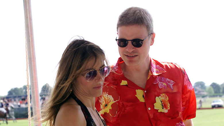 Elizabeth Hurley, Steve Bing posing