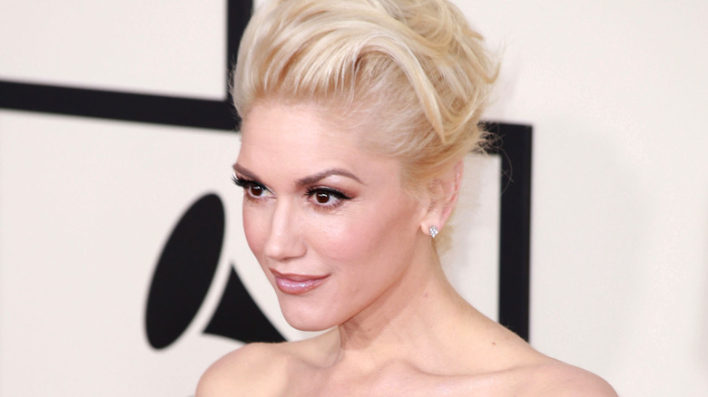 Gwen Stefani looking on