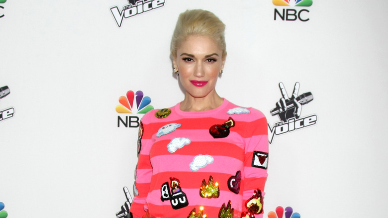 Gwen Stefani standing