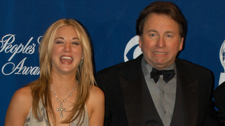 Kaley Cuoco and John Ritter being silly on a red carpet