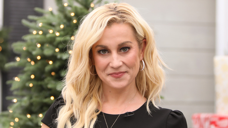 Kellie Pickler blond waves