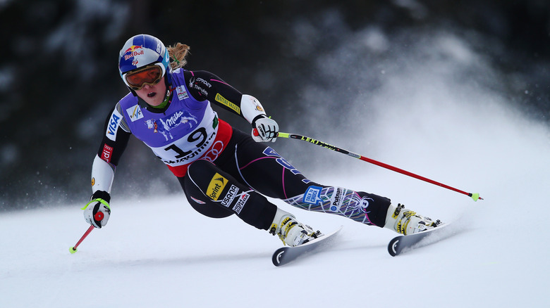 Lindsey Vonn skiing in the 2013 World Championship before her crash.