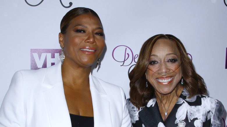 Queen Latifah and her mom smiling