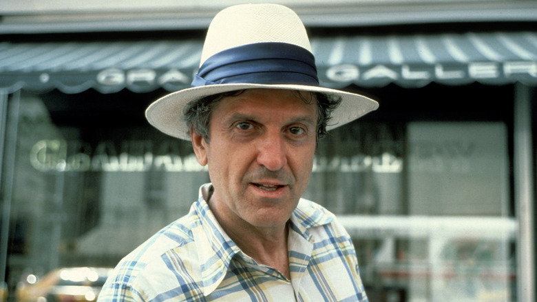 Robert De Niro Sr. wearing a hat