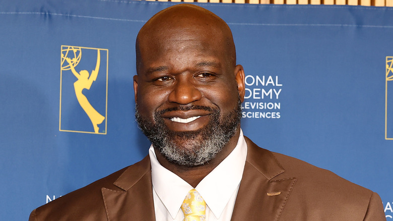Shaquille O'Neal smiles red carpet