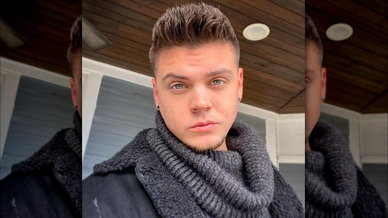 Tyler Baltierra selfie grey scarf