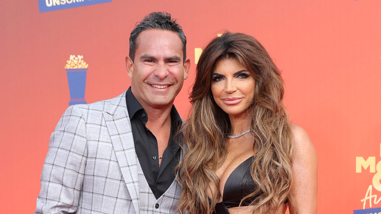 Louie Ruelas and Teresa Giudice posing