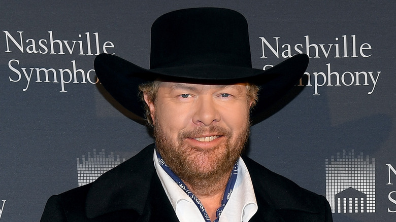 Toby Keith in black cowboy hat 