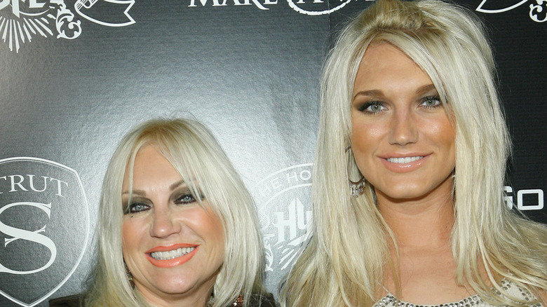 Linda and Brooke Hogan pose together