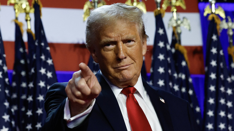 Donald Trump pointing his finger