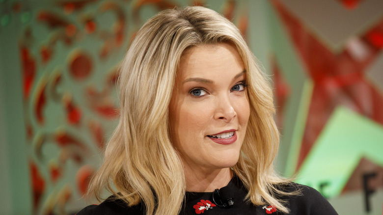 Megyn Kelly smiling looking to the side 