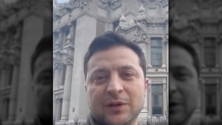 President Volodymyr Zelendskyy addressing the people in Twitter video