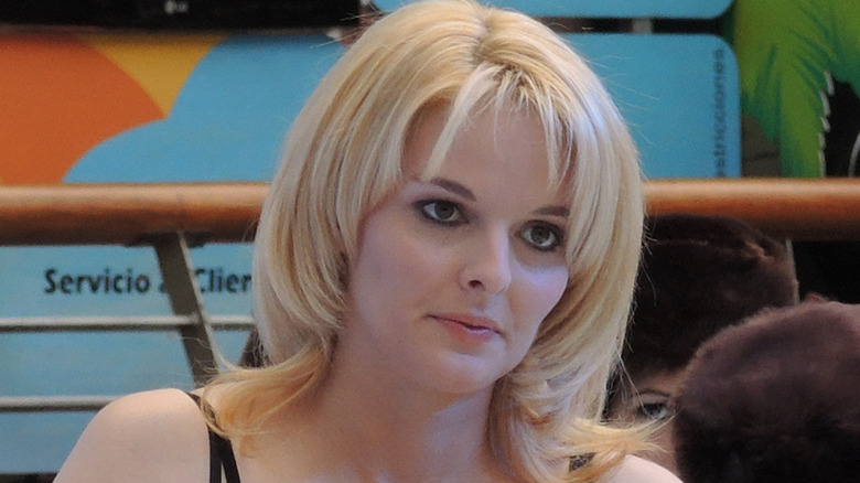 Lisa Kelly meeting fans in Bogota