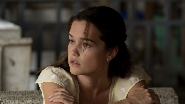 Sarah Catherine Hook as Piper Ratliff in The White Lotus