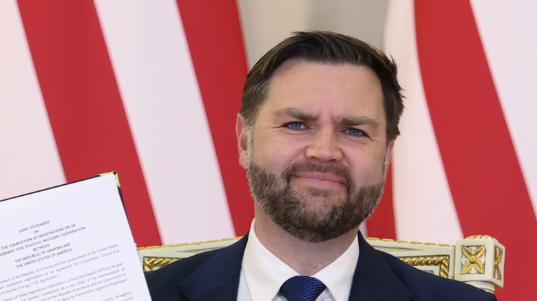 JD Vance holding a joint statement