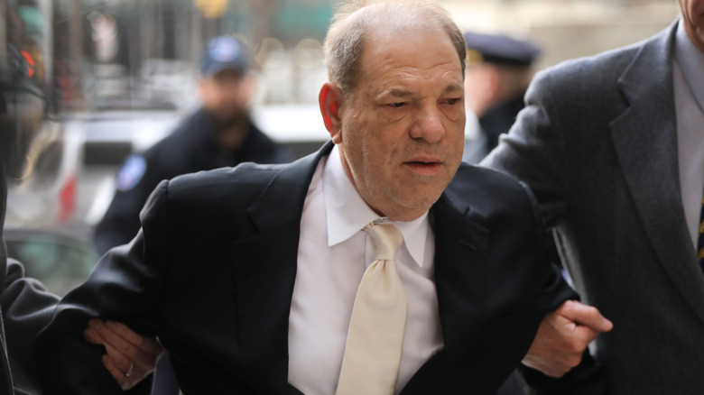 Harvey Weinstein leaving court