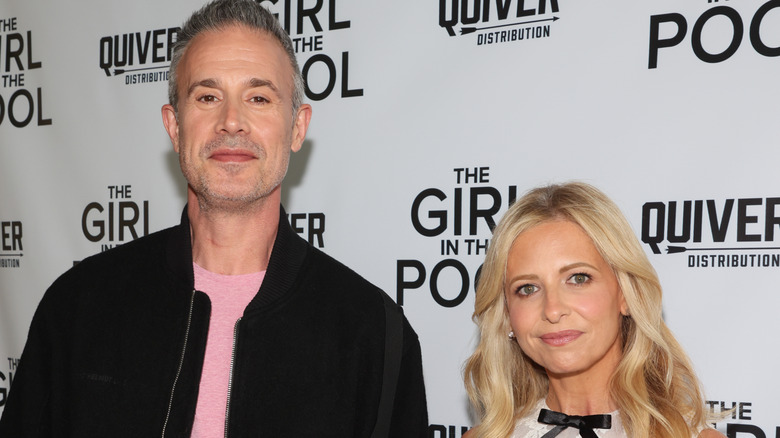 Freddie Prinze Jr. and Sarah Michelle Gellar at Los Angeles premiere of "The Girl In The Pool"