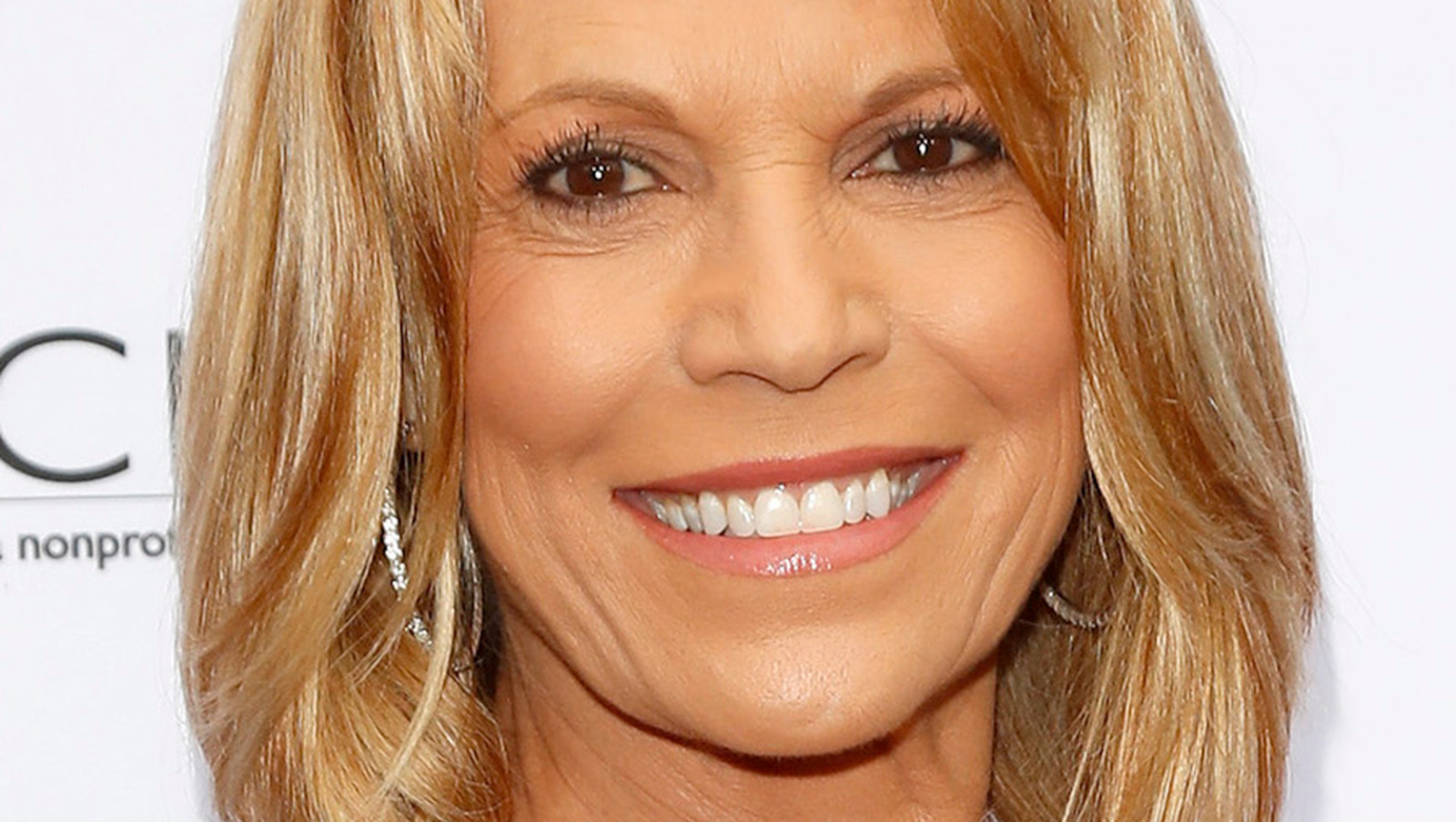 Vanna white earned a guinness world record because of wheel of fortune