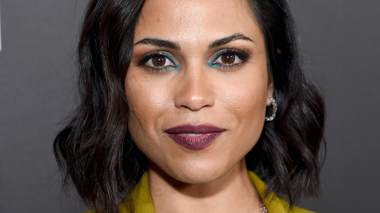 Monica Raymund blue eyeshadow
