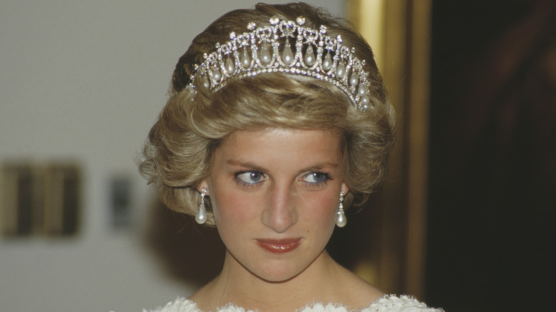 Princess Diana wearing a diamond tiara