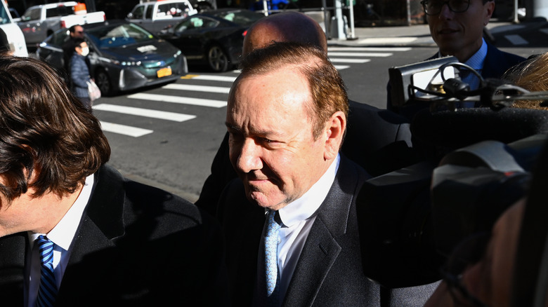 Kevin Spacey arriving to the court house