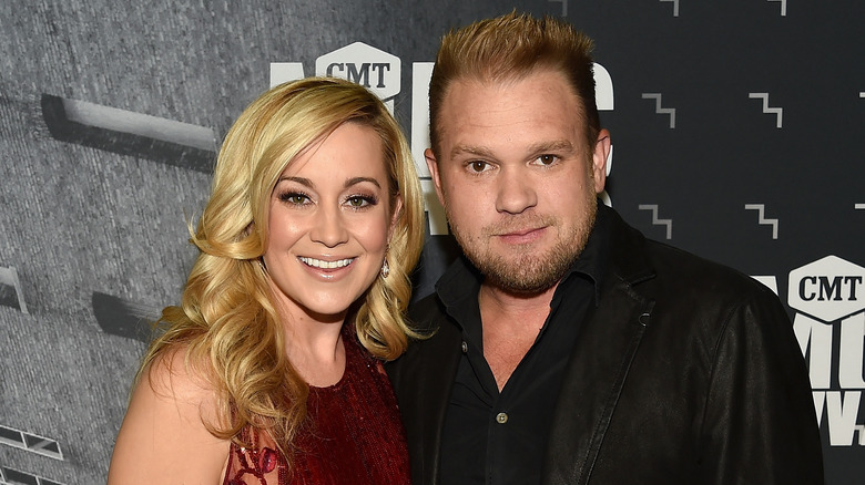 Kellie Pickler and Kyle Jacobs posing