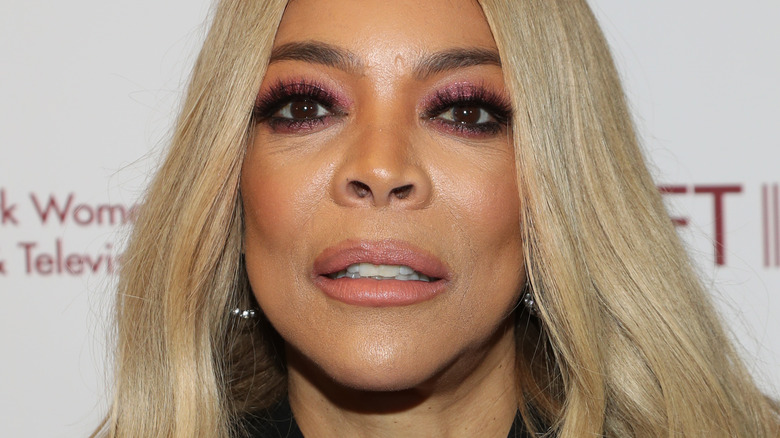 Wendy Williams posing