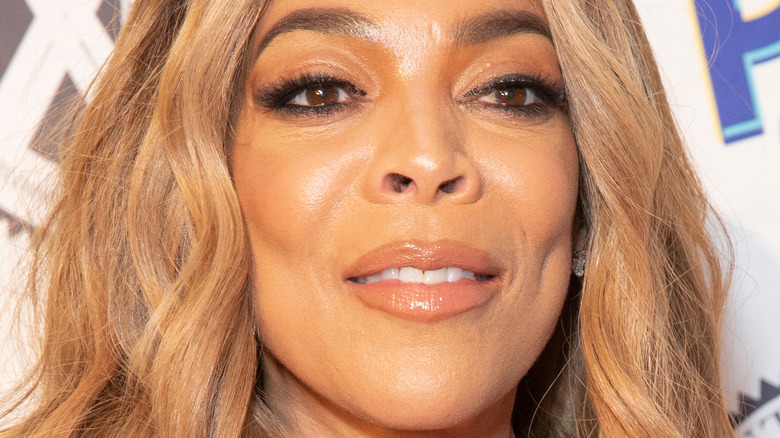 Wendy Williams smiles on red carpet