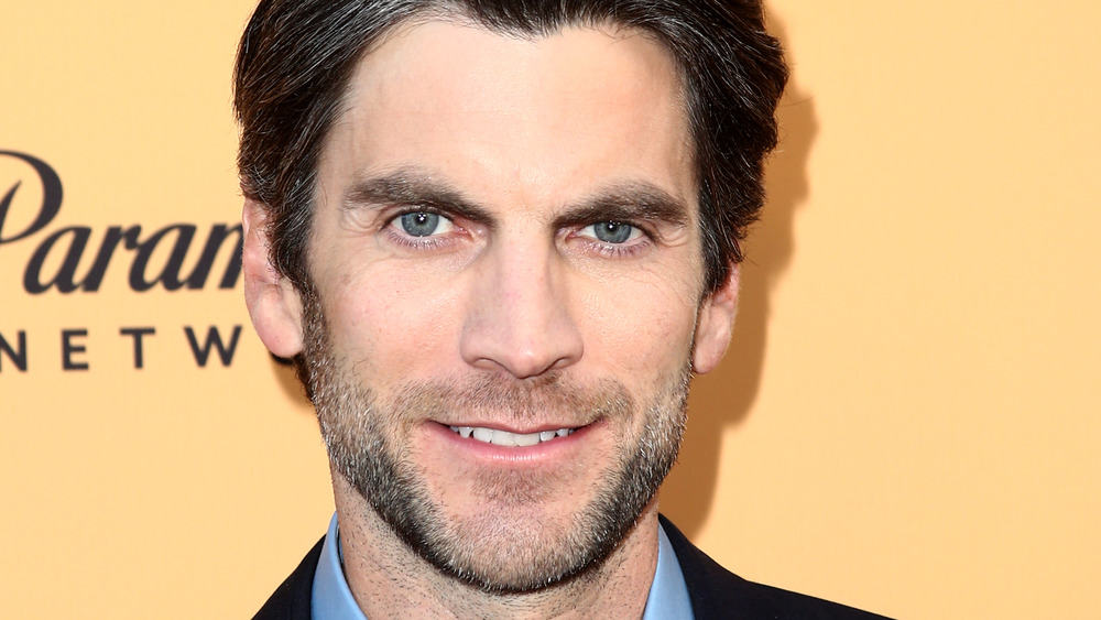 Wes Bentley smiling on the red carpet