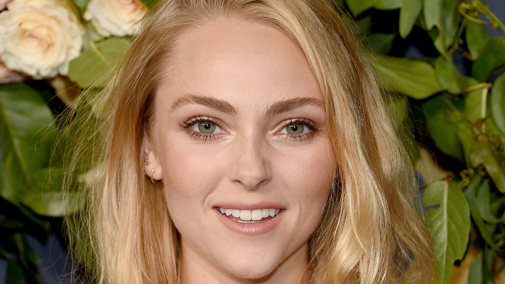 AnnaSophia Robb smiling