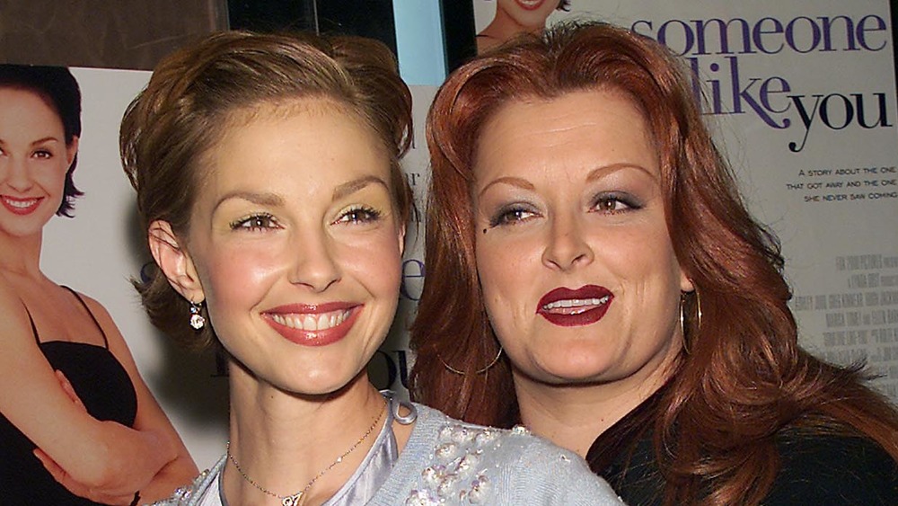 Ashley Judd and Wynonna Judd smiling