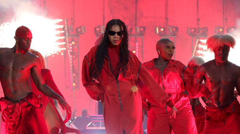 Blue Ivy performing