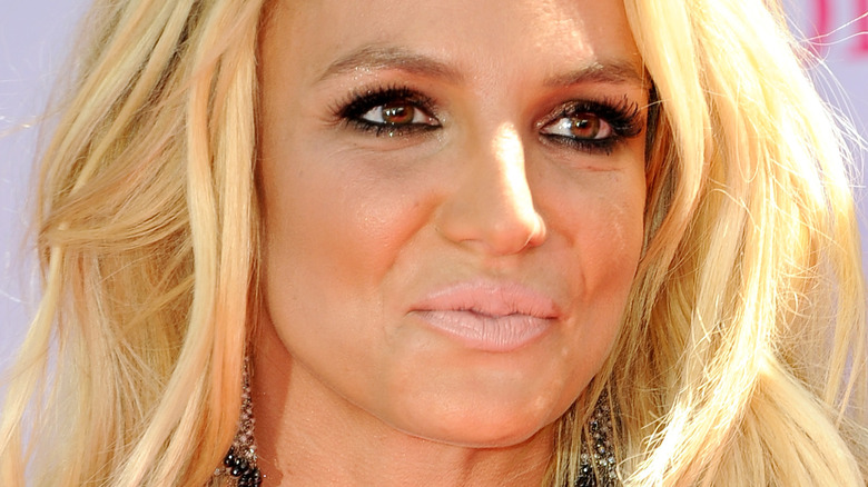 Britney Spears posing on the red carpet