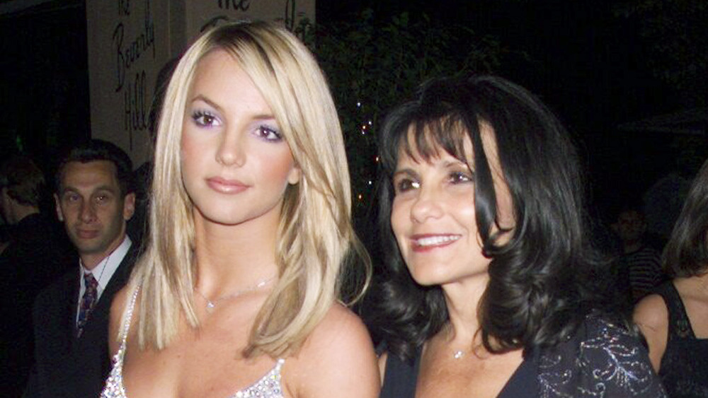 Britney Spears with her mom Lynne Spears at the Arista Records pre-Grammy Awards party in 2001