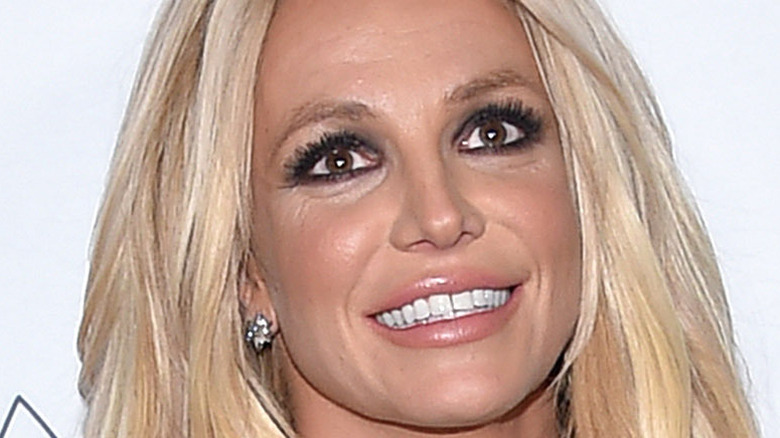 Britney Spears red carpet smiling