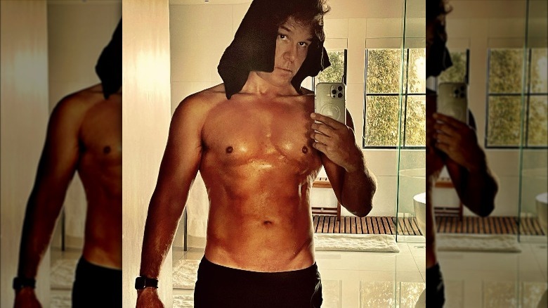 Dane Cook shirtless