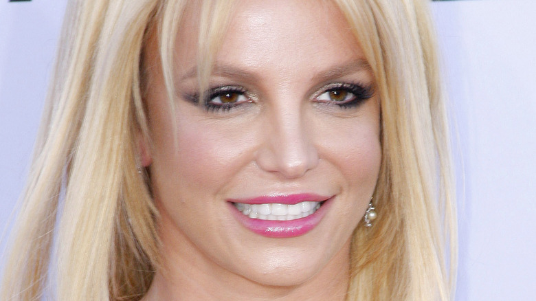 Britney Spears pink lipstick