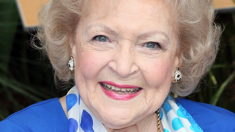  Betty White at Greater Los Angeles Zoo Association's Beastly Ball Fundraiser 2015