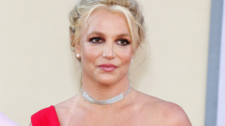 Britney Spears diamond choker