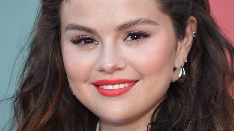 Selena Gomez wears red lipstick
