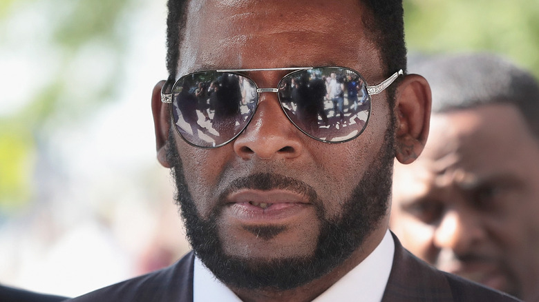  Singer R. Kelly appears during a hearing at the Leighton Criminal Courthouse on September 17, 2019 in Chicago, Illinois. Kelly is facing multiple sexual assault charges and is being held without bail